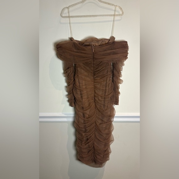 House of CB Anais Chestnut Tulle Ruched Off Shoulder Ruched Dress Medium - Picture 11 of 15